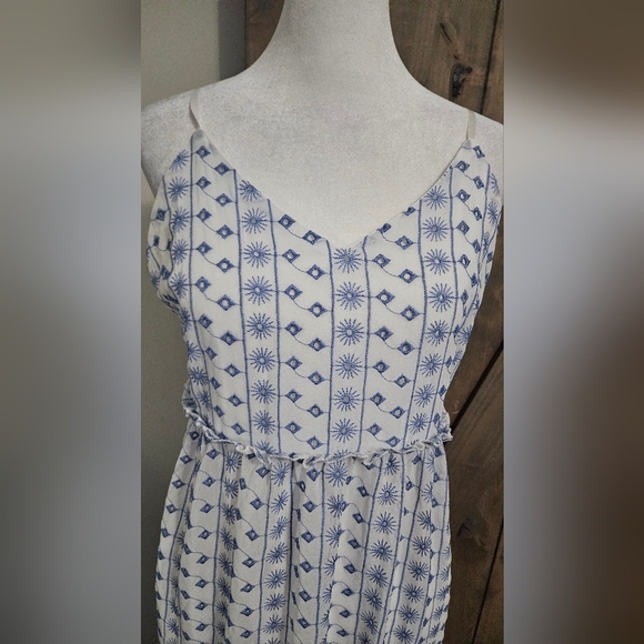 MI AMI Eyelet Lace Printed High Low Spaghetti Strap Sundress In Blue/white. MED - Picture 9 of 14